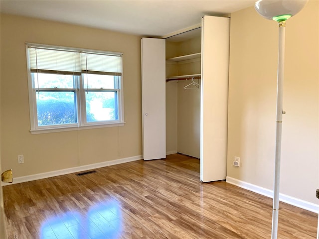 6DEVONCOURT Devon Unit B, Yorktown Heights, NY 10598 - unfurnished bedroom featuring light wood-style flooring and baseboards