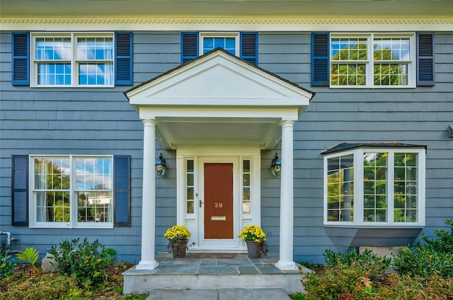 28 Valley Rd, Manhasset, NY 11030 - view of property entrance