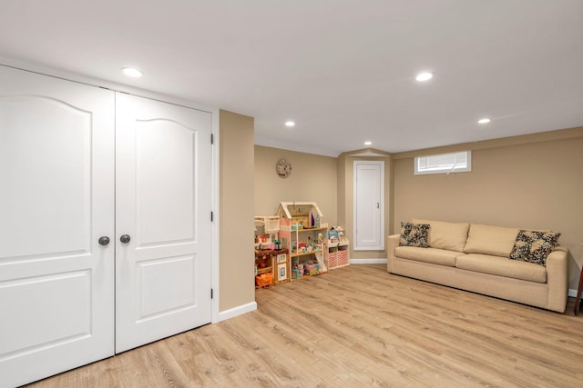 19 Alan Ct, Plainview, NY 11803 - game room with light wood-style floors, recessed lighting, and baseboards