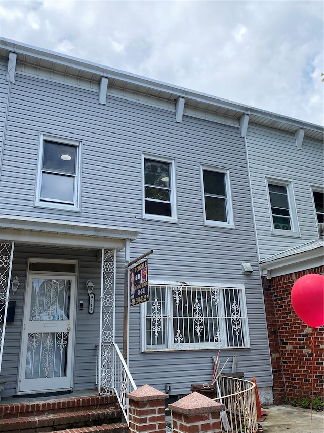 9114 110th St, Richmond Hill, NY 11418 - photo 1