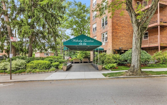 42-30 Douglaston Pkwy Unit 7H, Douglaston, NY 11363 - view of building exterior