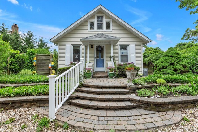 3 Makamah Beach Rd, Northport, NY 11768 - view of front of home