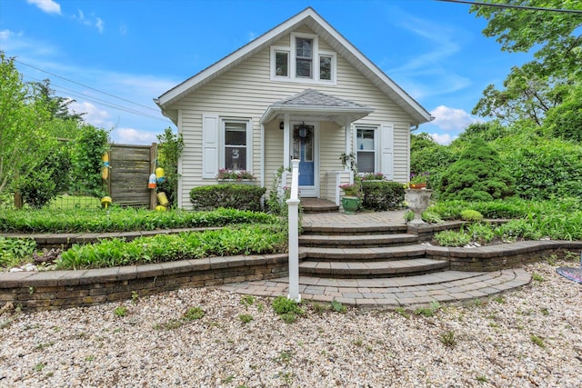 3 Makamah Beach Rd, Northport, NY 11768 - view of front facade