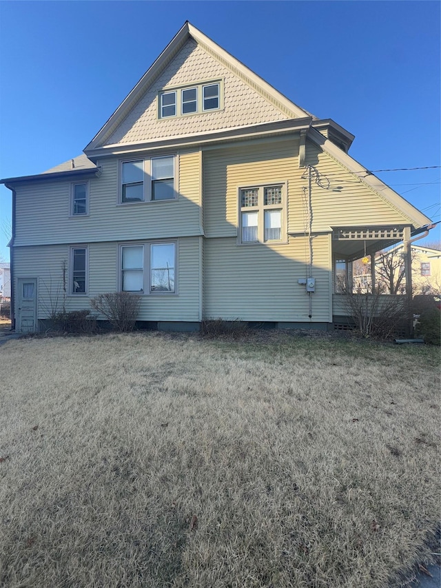25 E Broome St, Port Jervis, NY 12771 - back of property with a yard