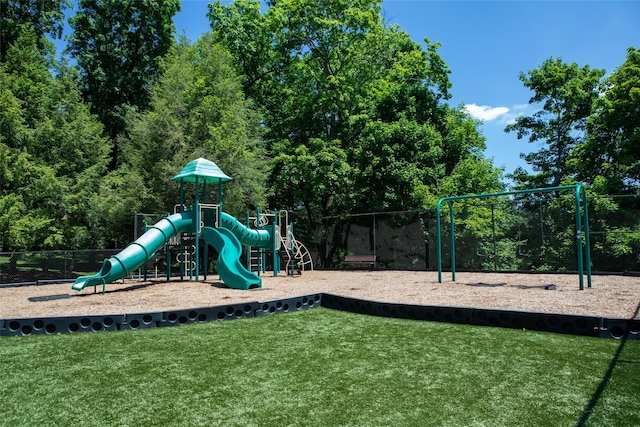 1 Berkley Ct, Briarcliff Manor, NY 10510 - view of community play area