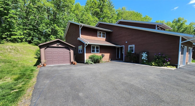 182 Ledge Rd, Kingston, NY 12401 - view of front of home with driveway and a front yard