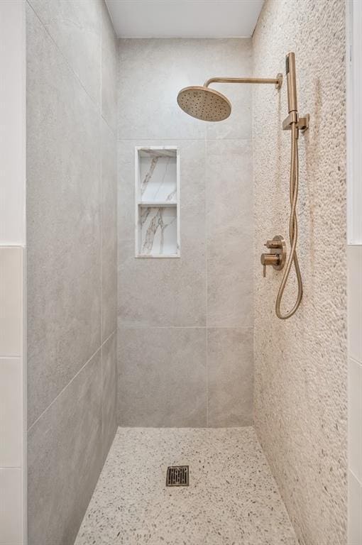 90 Bay Street Lndg Unit 6L, Staten Island, NY 10301 - full bathroom with tiled shower