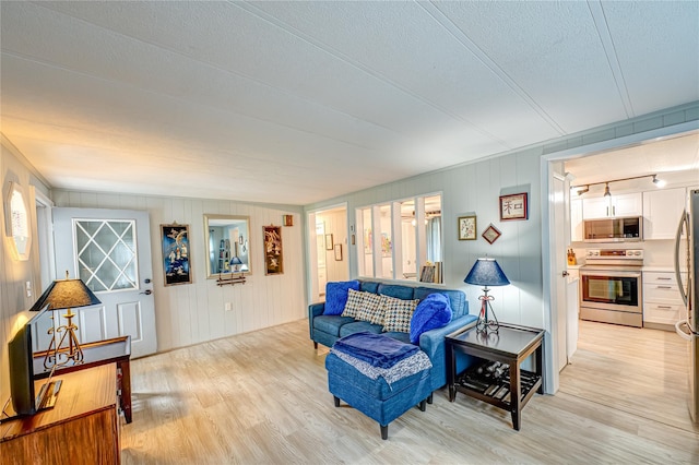 21 Limetree Dr, Manorville, NY 11949 - photo 5