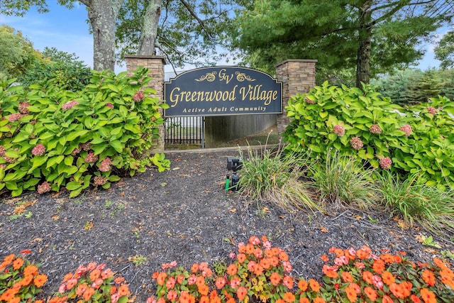 21 Limetree Dr, Manorville, NY 11949 - photo 1