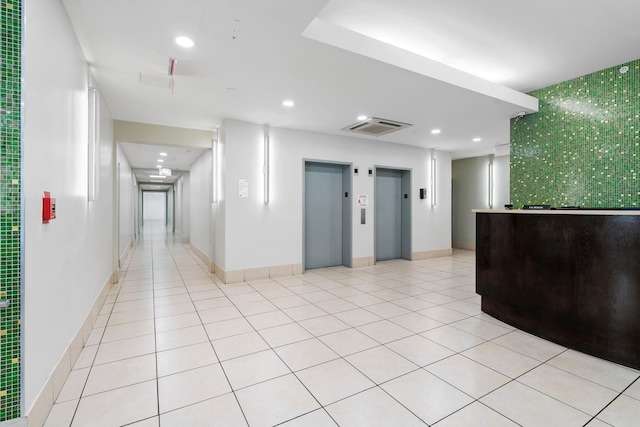 102 Bradhurst Ave Unit 906, New York Manhattan, NY 10039 - welcome area with recessed lighting