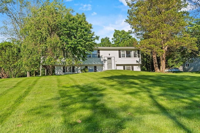 37 Lakeview Rd, Carmel, NY 10512 - rear view of house featuring a lawn