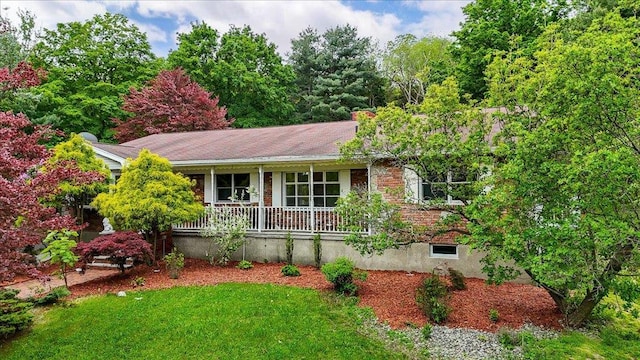 665 State Route 94 N, Warwick, NY 10990 - view of front of home featuring covered porch and a front yard