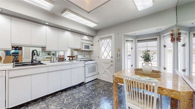52-04 Redfield St, Douglaston, NY 11362 - photo 8