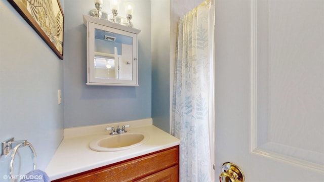 50 Snowden Ave, Ossining, NY 10562 - bathroom featuring vanity