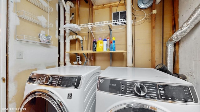 50 Snowden Ave, Ossining, NY 10562 - washroom with washing machine and clothes dryer
