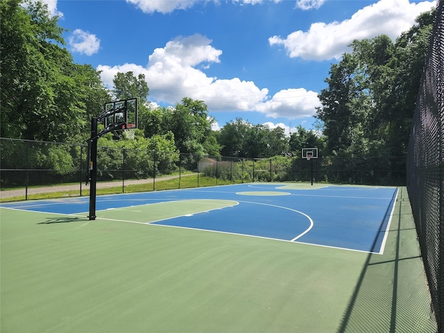 6 Chippewa Ct, Suffern, NY 10901 - view of sport court featuring community basketball court