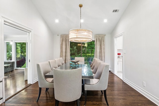 18 Woodcrest Rd, Kings Point, NY 11024 - dining room with vaulted ceiling, dark wood-style flooring, recessed lighting, and baseboards