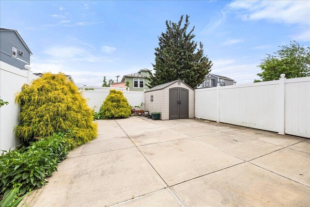 0 Cross Bay Blvd, Broad Channel, NY 11693 - fenced backyard with a patio area