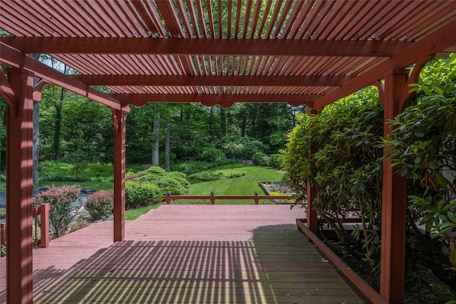 100 Foxhunt Cres, Oyster Bay Cove, NY 11791 - wooden terrace featuring a pergola and a yard
