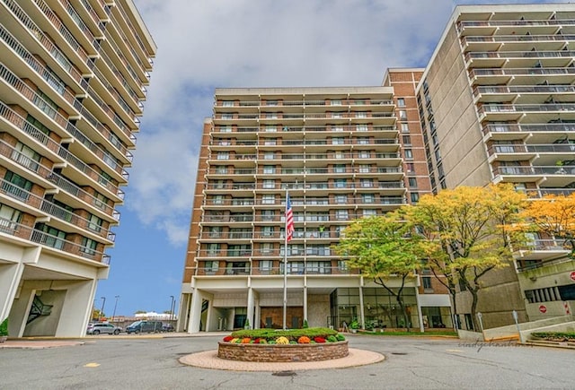 150-38 Union Tpke Unit 4D, Flushing, NY 11367 - view of apartment building / complex