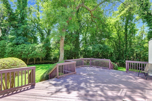 14 Wainscott Ln, East Setauket, NY 11733 - deck with a yard