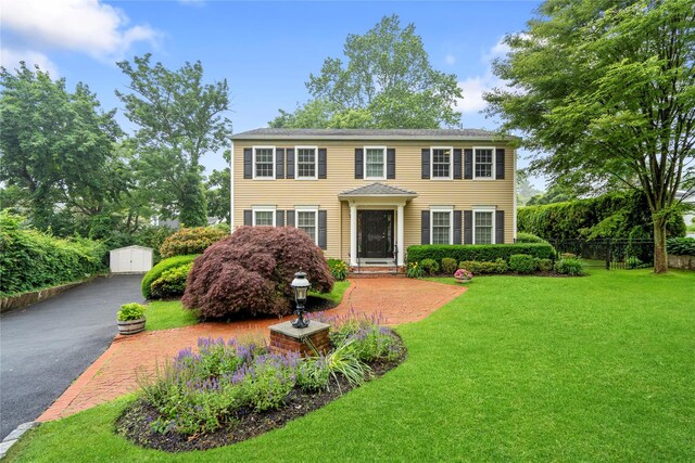 47 Homewood Pl, Manhasset, NY 11030 - photo 1