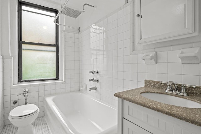 3656 Johnson Ave Unit 4G, Bronx, NY 10463 - full bath featuring tile walls, toilet, vanity,  shower combination, and tile patterned floors