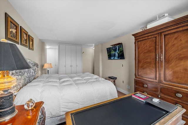 555 Kappock St Unit 17D, Bronx, NY 10463 - bedroom featuring baseboards