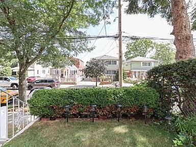 133-50 123rd St Unit 2, South Ozone Park, NY 11420 - view of yard
