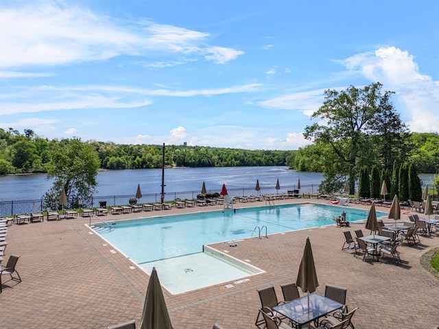 2B Kings Unit 2B, Mohegan Lake, NY 10547 - community pool featuring a patio and a water view