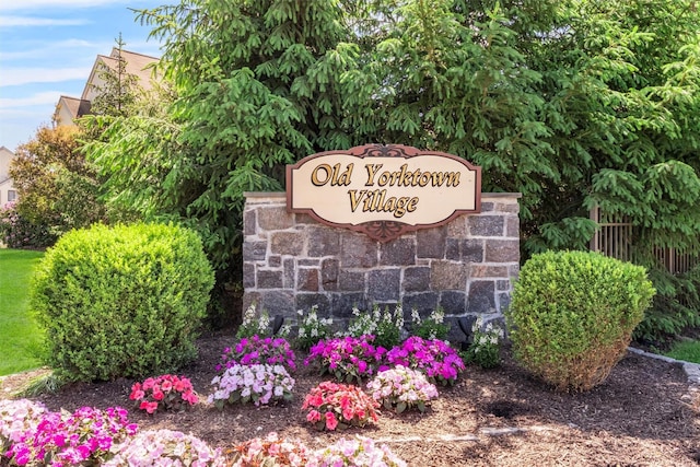 2B Kings Unit 2B, Mohegan Lake, NY 10547 - view of community sign