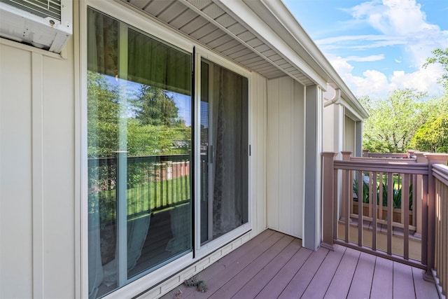 2B Kings Unit 2B, Mohegan Lake, NY 10547 - view of wooden terrace