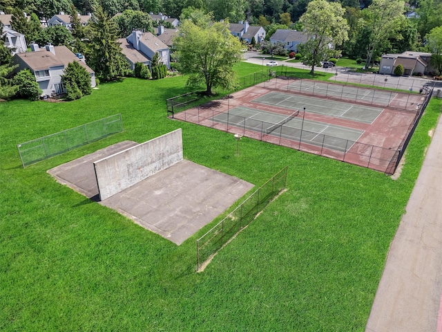 2B Kings Unit 2B, Mohegan Lake, NY 10547 - view of yard featuring a tennis court and a residential view
