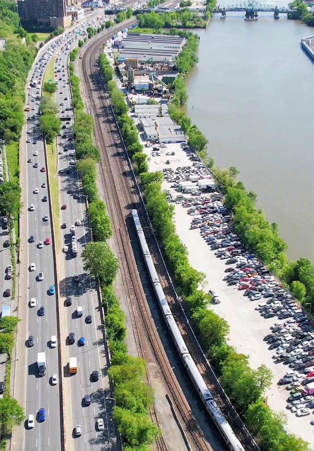2545 Sedgwick Ave Unit 3B, Bronx, NY 10463 - bird's eye view of a major roadway and a nearby body of water