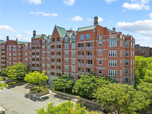 150 Oceana Dr W Unit 4B, Brooklyn, NY 11235 - view of apartment building / complex