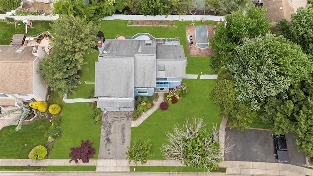 204 Carnation Dr, Farmingdale, NY 11735 - aerial perspective of suburban area