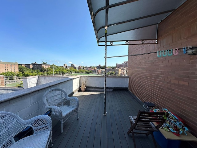 136-21 Latimer Pl Unit 5H, Flushing, NY 11354 - view of wooden deck