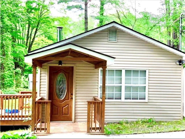 6 Farmingdale Ln, Bloomingburg, NY 12721 - doorway to property featuring a wooden deck