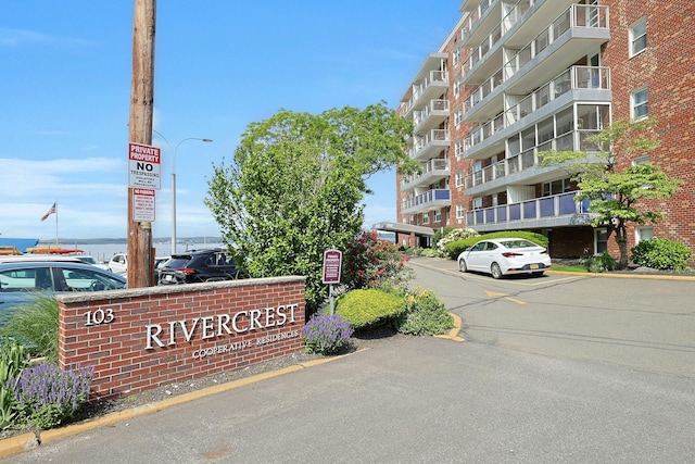 103 Gedney St Unit 2N, Nyack, NY 10960 - community sign with uncovered parking