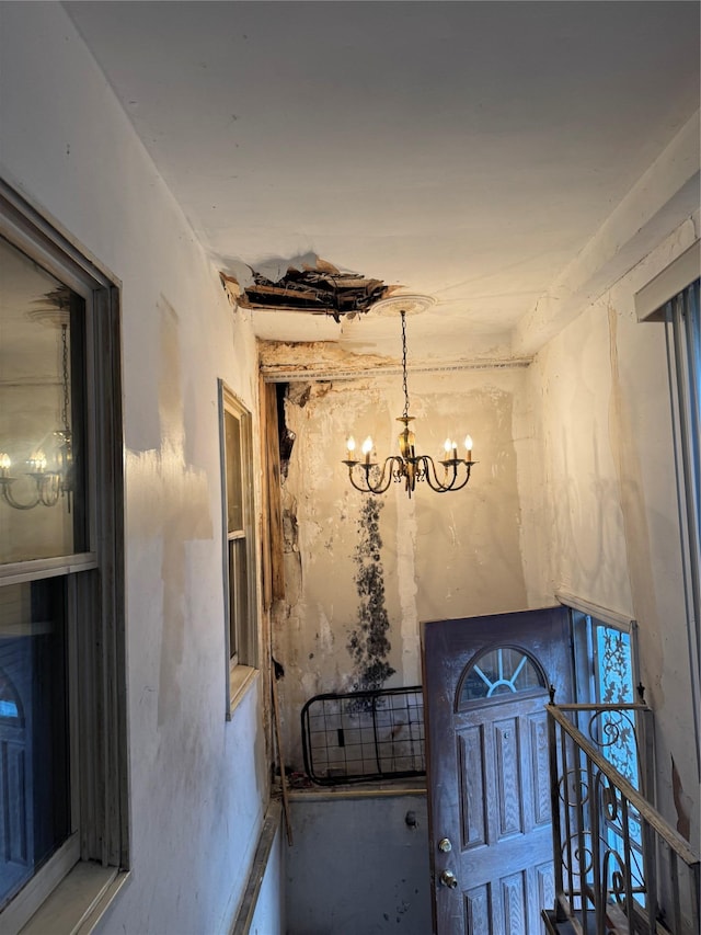 378 Saint Marks, Staten Island, NY 10301 - detailed view of a chandelier