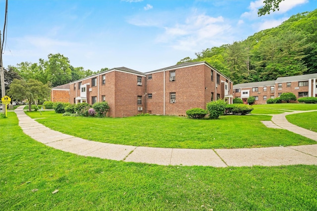 35 Lawrence Dr Unit A, White Plains, NY 10603 - view of building exterior