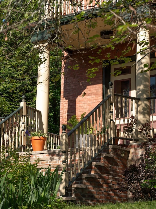 511 Grand Ave, Newburgh, NY 12550 - entrance to property featuring brick siding