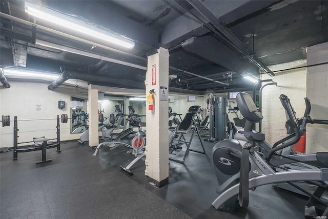 84-50 169th St Unit 606, Jamaica Hills, NY 11432 - view of exercise room