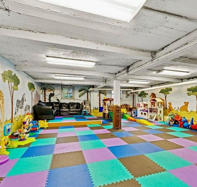 86-10 34th Ave Unit 624, Jackson Heights, NY 11372 - recreation room featuring tile patterned floors