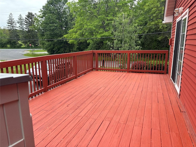 6 Windmill Rd, Poughkeepsie, NY 12601 - view of wooden deck