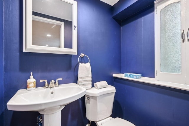 422 Old Bridge Rd, Northport, NY 11768 - bathroom with toilet and a sink