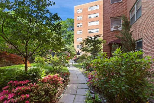 50 Popham Rd Unit 4E, Scarsdale, NY 10583 - view of property's community