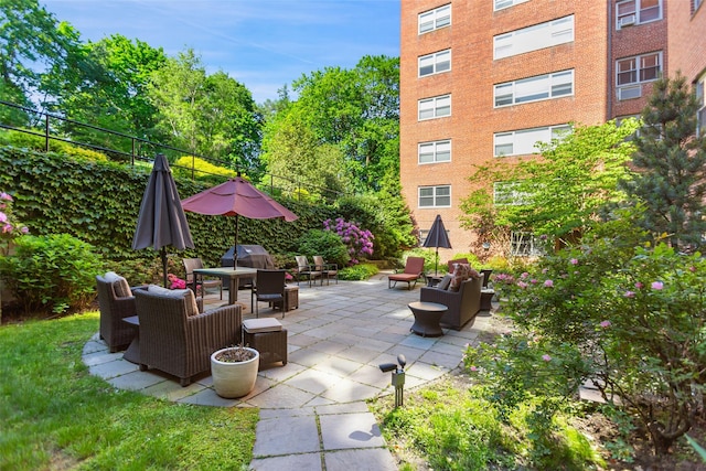 50 Popham Rd Unit 4E, Scarsdale, NY 10583 - view of patio / terrace