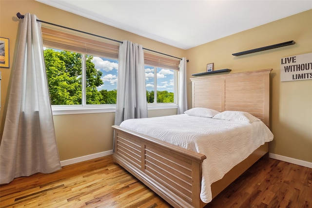 96 Cherry Hill Ct, Briarcliff Manor, NY 10510 - bedroom featuring baseboards and light wood-style flooring