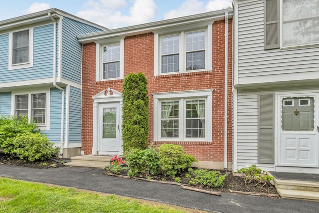 2103 Kings Way Unit 2103, Carmel, NY 10512 - townhome / multi-family property featuring brick siding